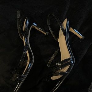Tahari black heels